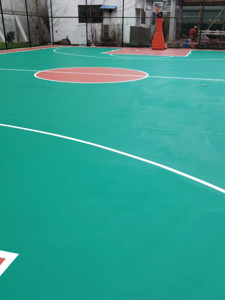 泉州 球场长期使用易出现地面开裂